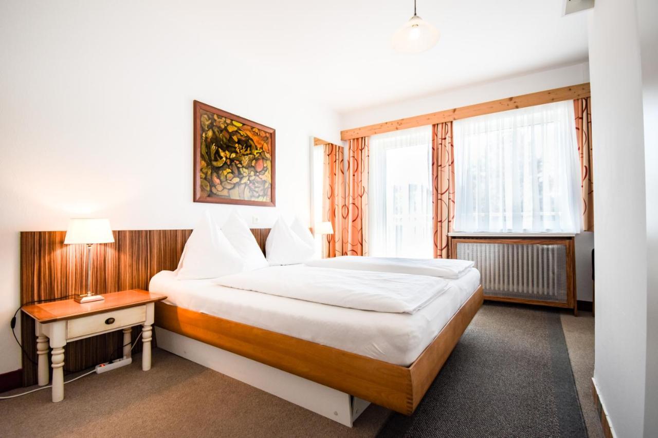 Gartenhotel Garni Pension B&B Инсбрук Экстерьер фото