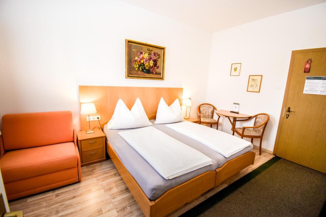 Gartenhotel Garni Pension B&B Инсбрук Экстерьер фото